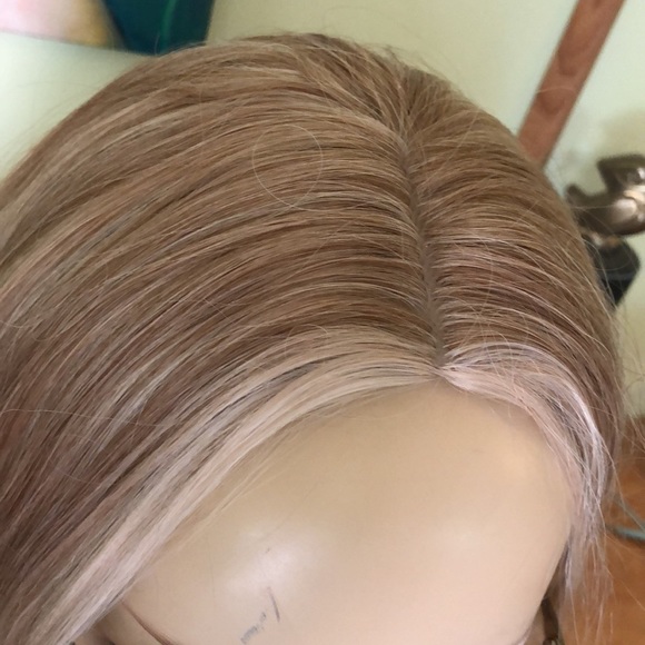 Gorgeous long Wig - Picture 6 of 8